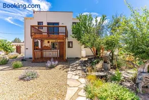 Smith Rock Multi-Family Retreat - Image 2