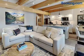 Timberline Condominiums 3 Bedroom Premier Unit B1A - Image 1