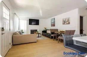 The Heart Of LA House - Image 2