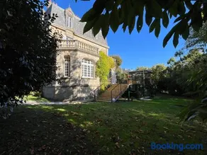 chambres d'hôte de charme dans manoir avec sauna et jaccuzzi - Image 1