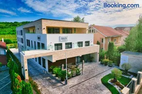 Biador Apartments - Image 1