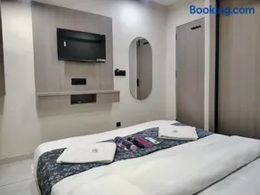 Hotel Sky Dream - Image 1