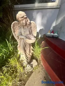 Sacred Heart House - Image 2