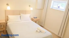 Applewood Gardens Apartment - Image 1