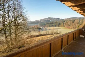 Gemütliche Ferienwohnung mit Balkon & herrlichem Ausblick - Image 2