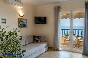 Corfu Glyfada Beach Apartment - Image 1
