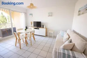 Charmant appartement avec barbecue | Vue mer | Proche de la plage - Image 3