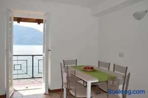Lierna Beach Apartments - Image 4