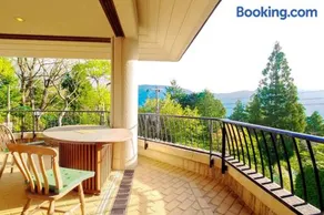 Open-air bath & Private hot-spring Villa in Hakone - Image 2