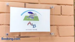 A & B Holiday Home - Image 2