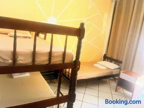 Toca da Mona Roots Hostel - Image 2