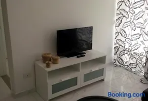 1-bedroom New beach apartment - Image 4