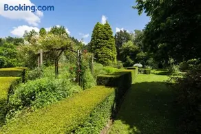 Appartement dans une Villa de Prestige avec Étangs et Serre - Image 5