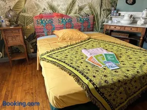 Chambre dans maison avec piscine - Image 3