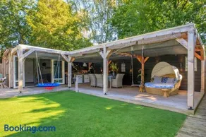 Bohemian included boat supboards and pool 5 minutes by boat from parking to the bohemien - Image 3
