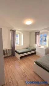 Large fitter's apartment 6 bedrooms Parking&yard - Image 5