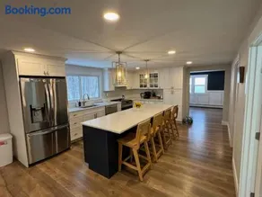 Sebago Basin Getaway - An Unforgettable Experience - Image 3