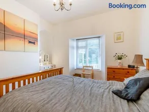 2 Bed in Tenby oc-fb025 - Image 5