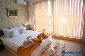 Hotel Saradis - Image 2