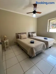 Apê Espaçoso 3 Qtos no coração da cidade - Image 4