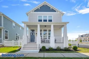 Harbor Shores Hideaway by Juniper Holiday + Home - Image 1