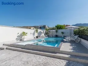 Sicula Luxury Villa Trabia - Image 1