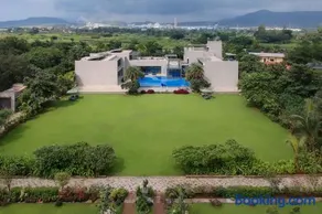 StayVista's House of Nine - 9BHK with Pool Table & Jacuzzi - Image 4