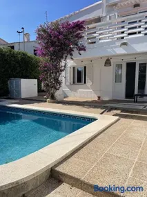 House close to the beach of Punta Prima - Image 1