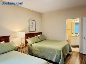 Two-Bedroom Vacation Condo - Image 3