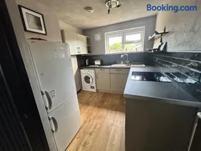 Cosy Chichester Apartment - Image 2