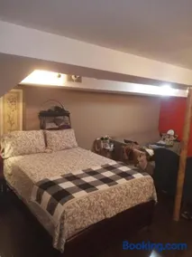 ZARA's UNIQUE APARTMENT - Image 2