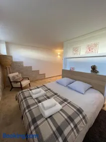 Duplex indépendant avec clim et parking St Donat - Image 1