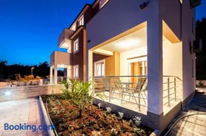 Apartments Hrvoje - Image 2