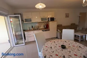 Apartments Saramandic - Image 2