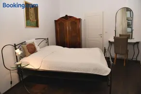 Grand Vienna City Center Apartment - Image 4