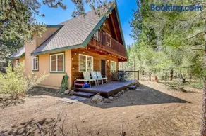 Dog-friendly lodge on 1 acre with deck & woodstove - walk to Deschutes River - Image 1