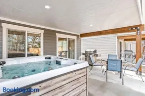 Elk Grove Getaway - Image 2