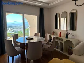 Skyline & Sea Getaway Villa Apartment - Image 5