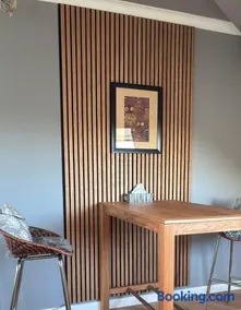 Attic apartment in a listed villa - Image 2