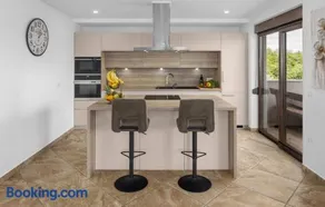 Villa Palazzon by Villas Guide - Image 3