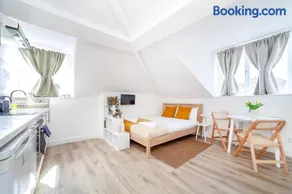 Arte Stays Serviced Apartments Premium Studios, Finsbury Park - Image 4
