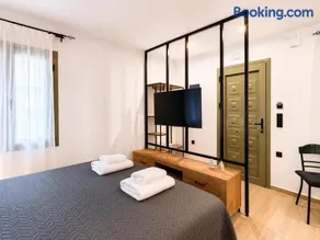 Elaia & Nyx Residence - Image 3
