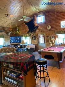 Emerson Cozy Cabin - Image 3