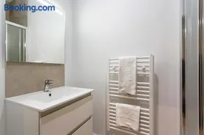 Exceptional Apartment - Terrace 2P Oullins - Image 3