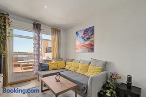 Voll ausgestattete Wohnung mit Pool, Terrasse und Garten | Gartenblick | Ideal für Homeoffice - Image 2