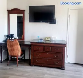 Economy inn - Image 2