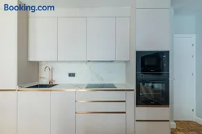 Cervantes Luxury Apartment - Image 5