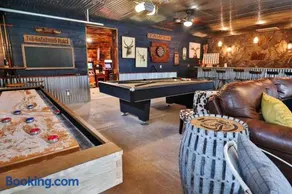 Dockside Manor - 16 F - Image 3