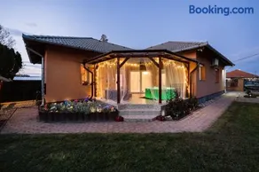 House of Moments - Image 1