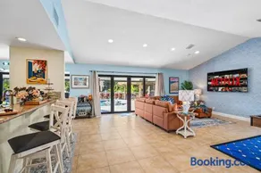 Tiki Hut, Htd Pool, Billiards, Putt-Putt, Canal - Image 5